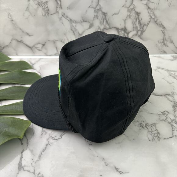 Hawaii Vintage 90s Snap Back Hat One Size Black Rainbow Embroidered Fish Sun - Picture 3 of 6
